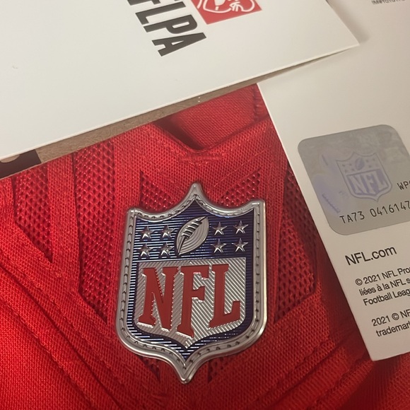 Men's Kansas City Chiefs Travis Kelce Nike Red Vapor F.U.S.E. Limited Jersey - Picture 4 of 4